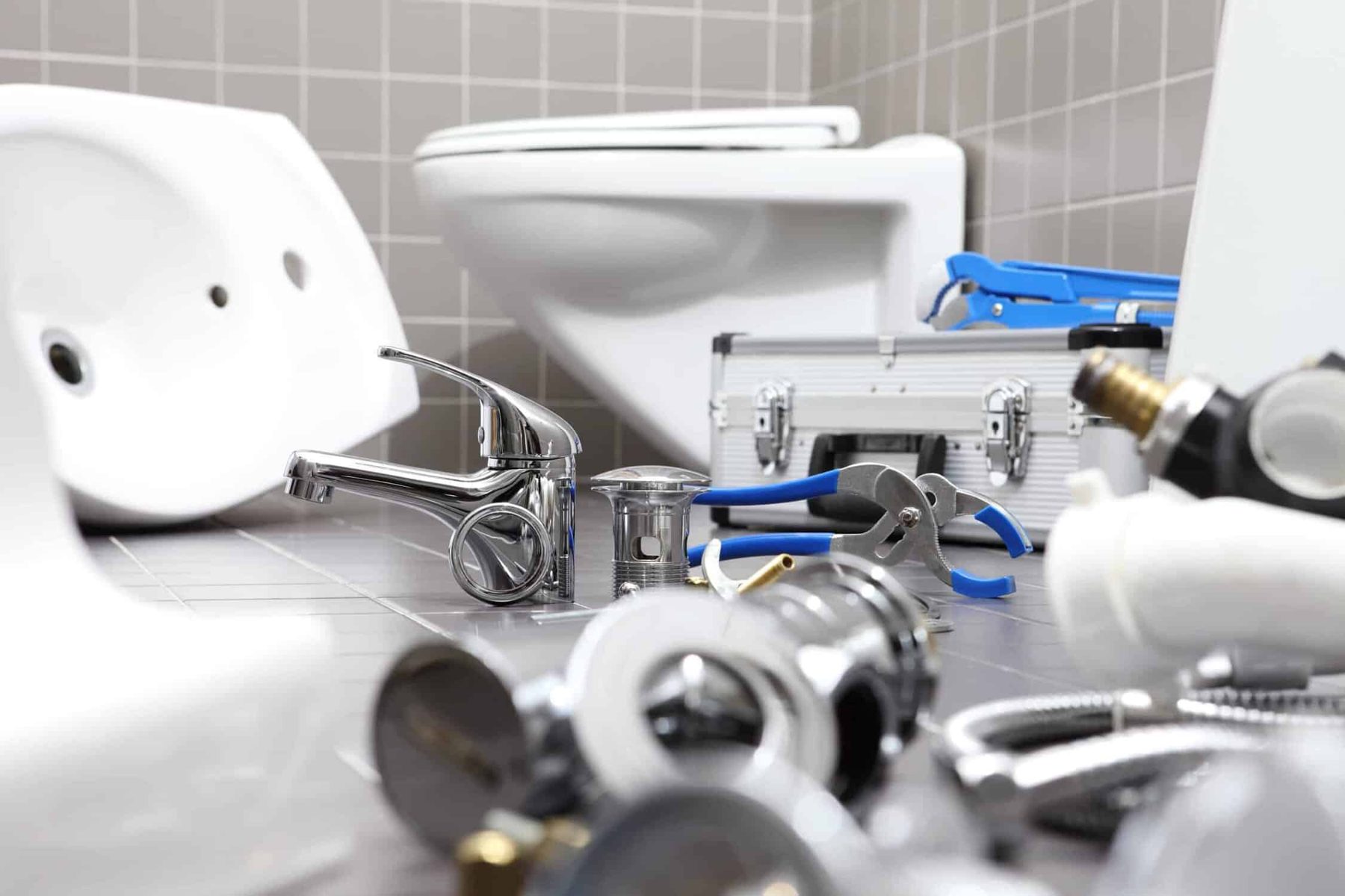 Water heater fittings and copper pipe